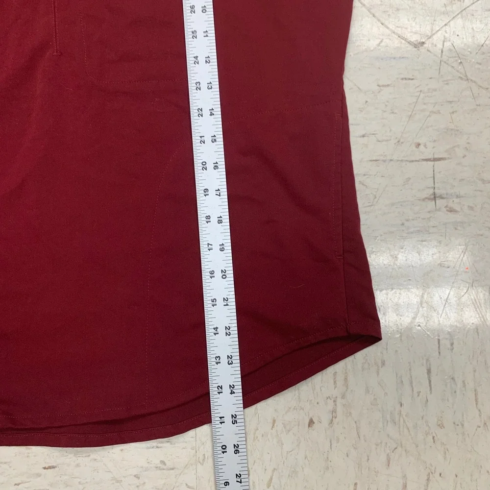 Women's Fabletics Burgundy Scrub Set Top And Jogger Pants Size Small - Picture 13 of 16